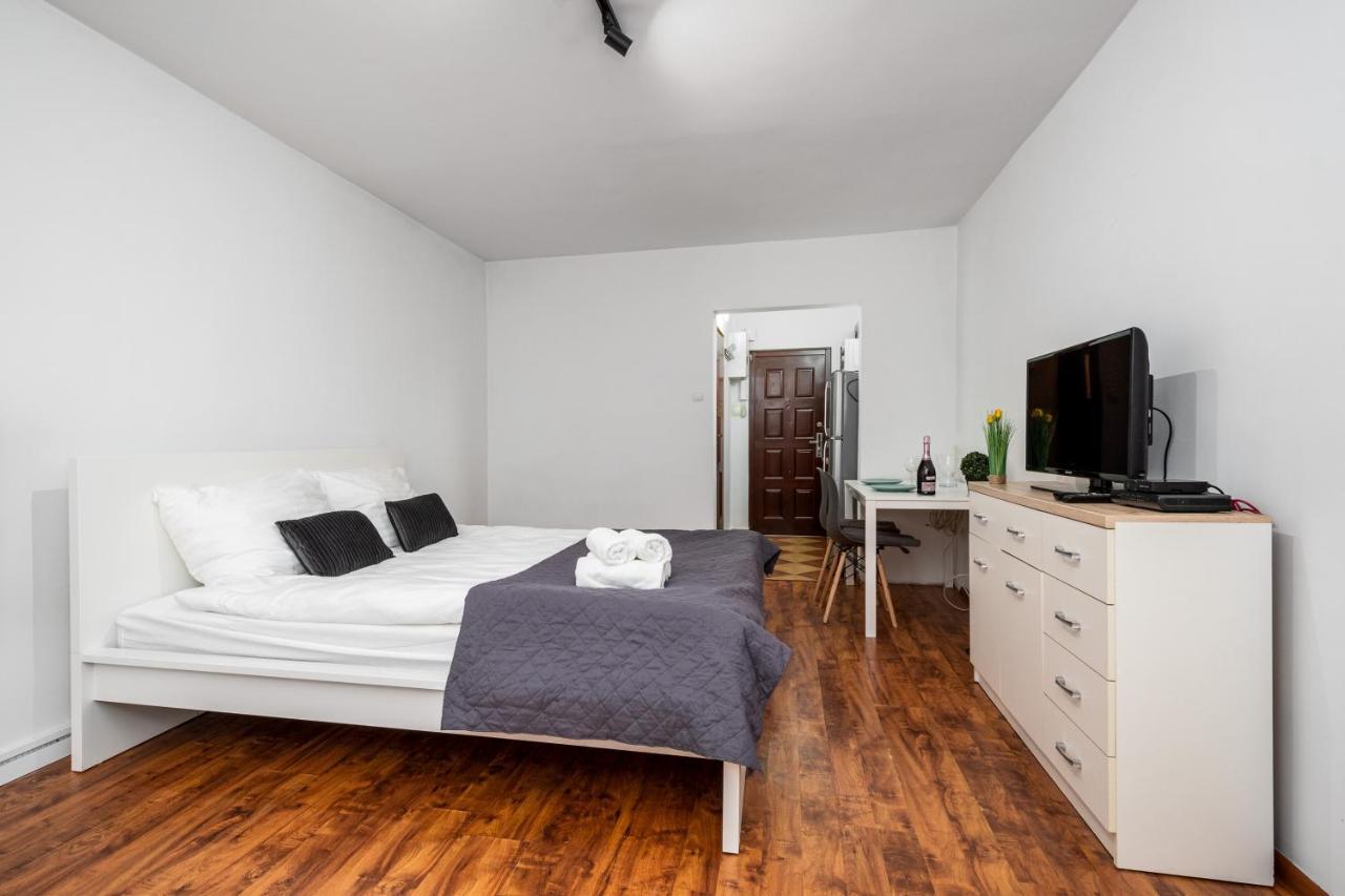 Warsaw Apartments Dyminska 6 Street Екстер'єр фото